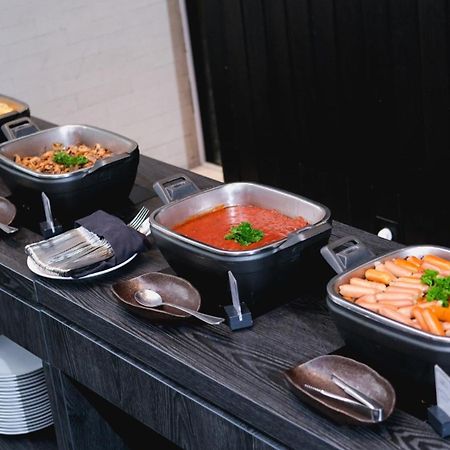 Rez Hotel 三宝垄 外观 照片