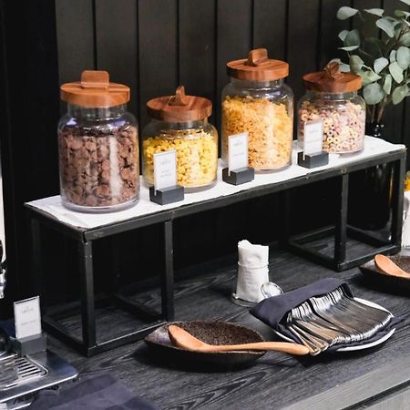 Rez Hotel 三宝垄 外观 照片