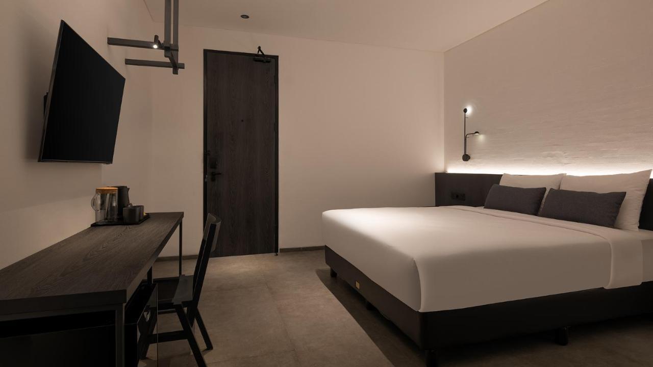 Rez Hotel 三宝垄 外观 照片